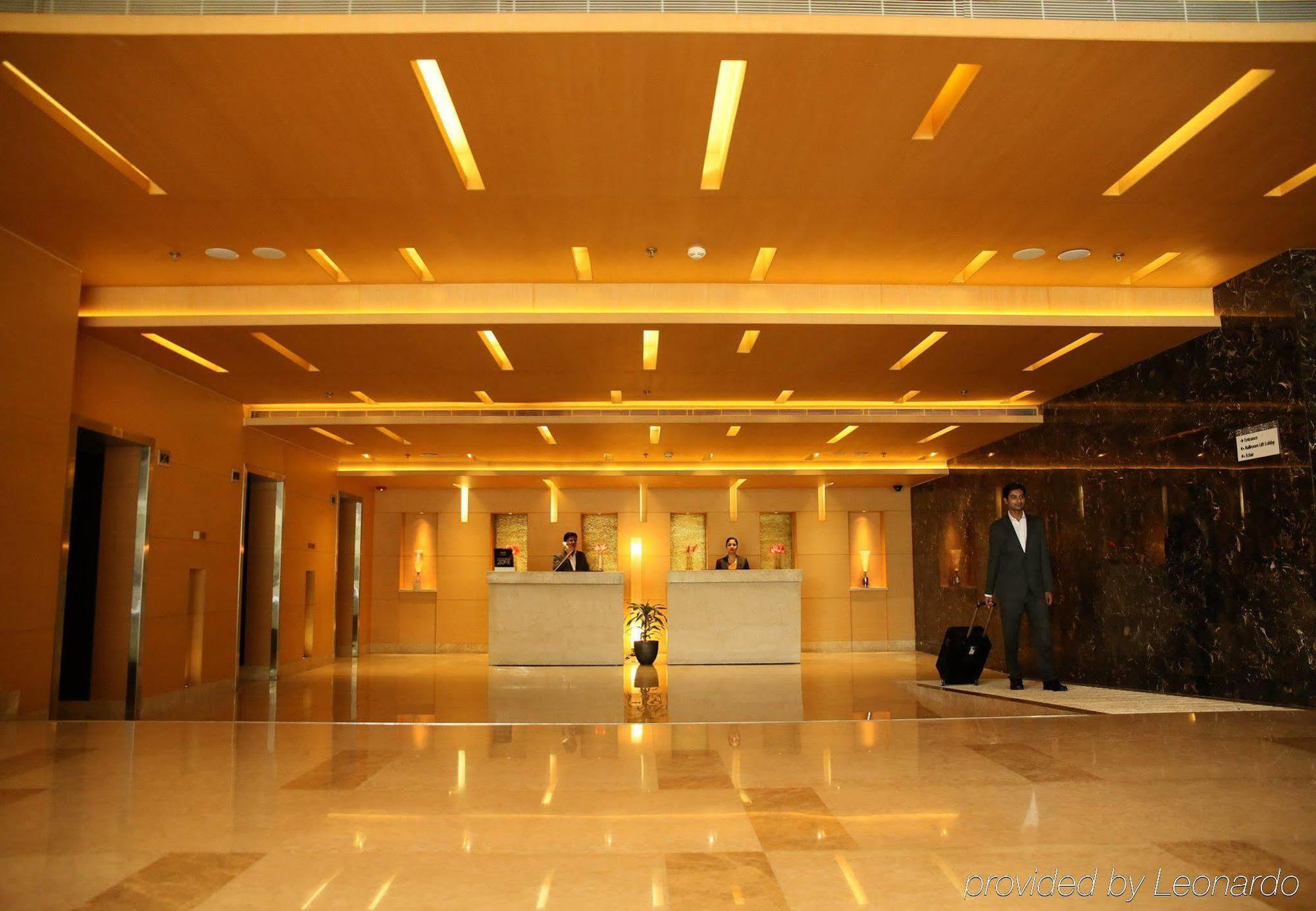 Courtyard By Marriott Kochi Airport Hotel Nedumbassery Esterno foto